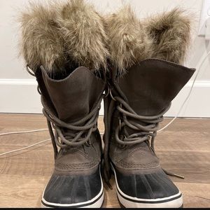 Sorel snow boots